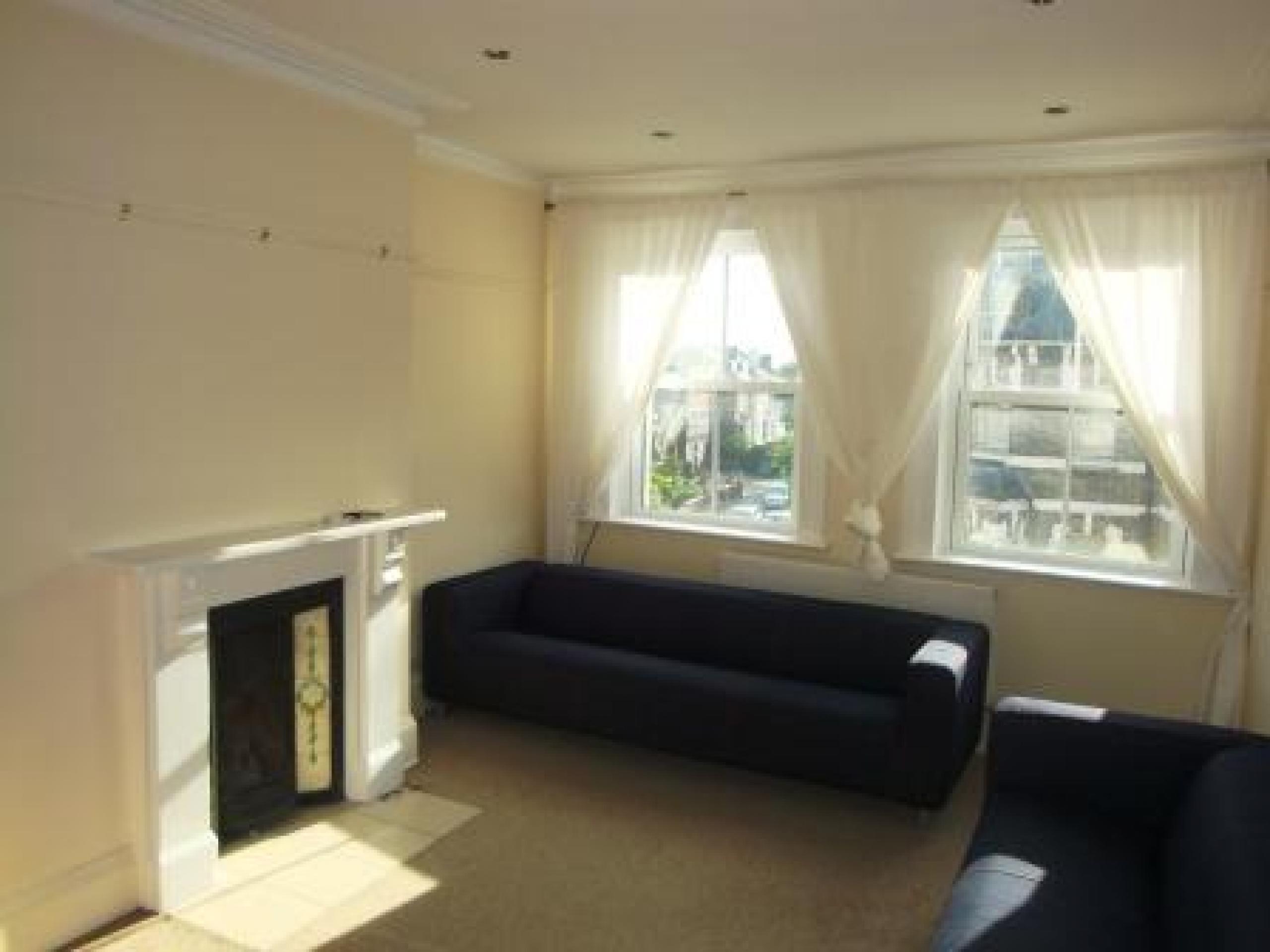 			3 Bedroom, 1 bath, 1 reception Flat			 West End Lane, WEST HAMPSTEAD NW6